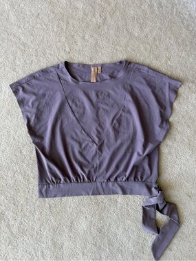 INDYEVA Relaxed Lavender Crop Top with Side Tie